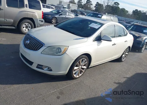 2014 Buick Verano Convenience Group z USA, uszkodzony, nr VIN 1G4PR5SK0E4104189